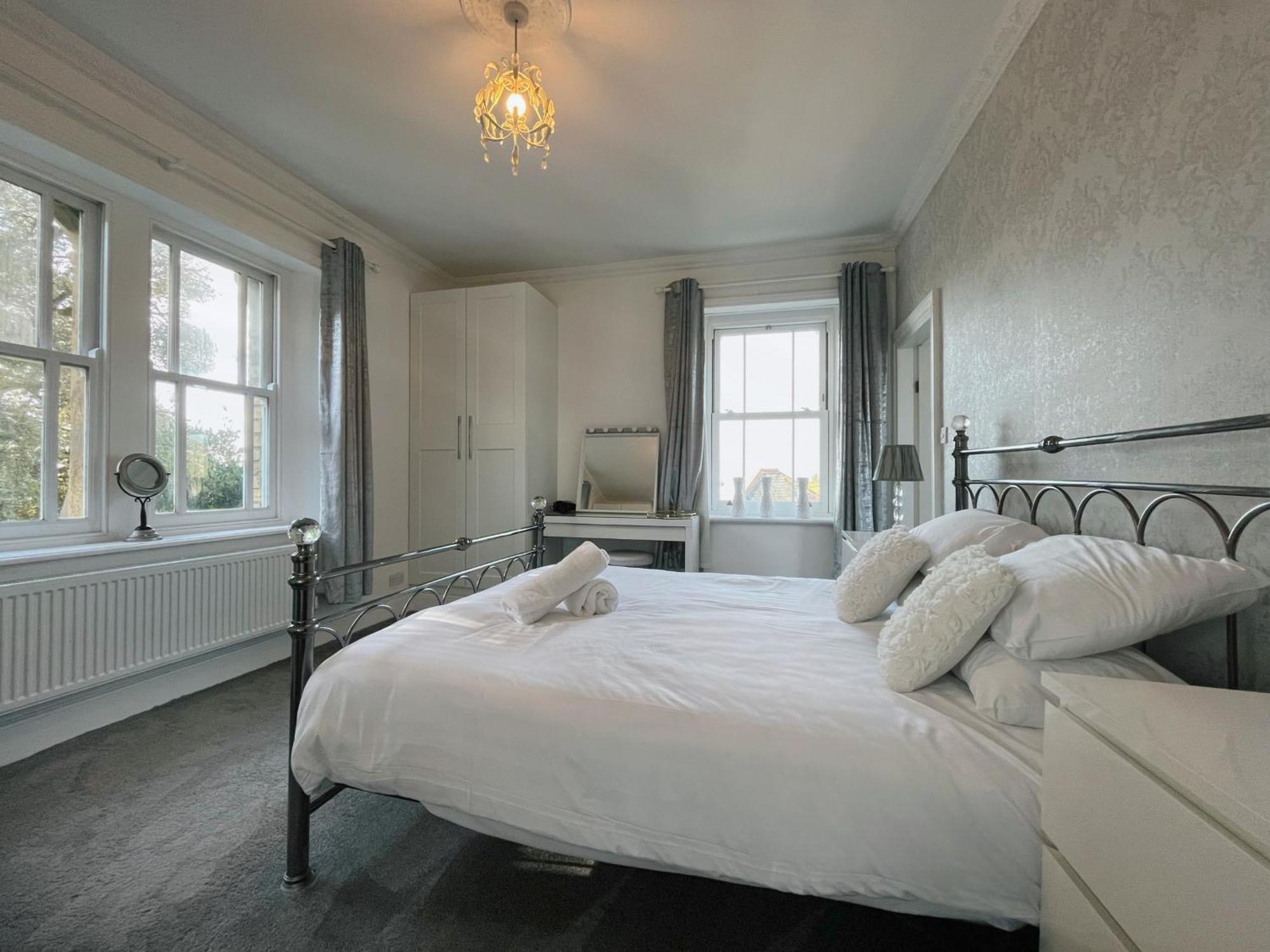 Exquisite 10 Bed Villa Hot Tub And Games Room Barnstaple Eksteriør billede