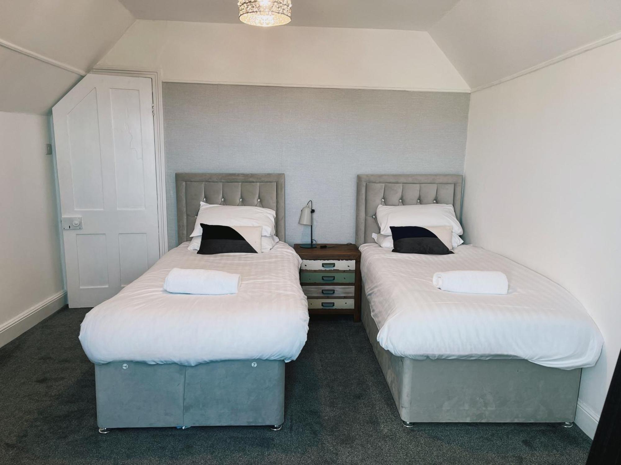 Exquisite 10 Bed Villa Hot Tub And Games Room Barnstaple Eksteriør billede